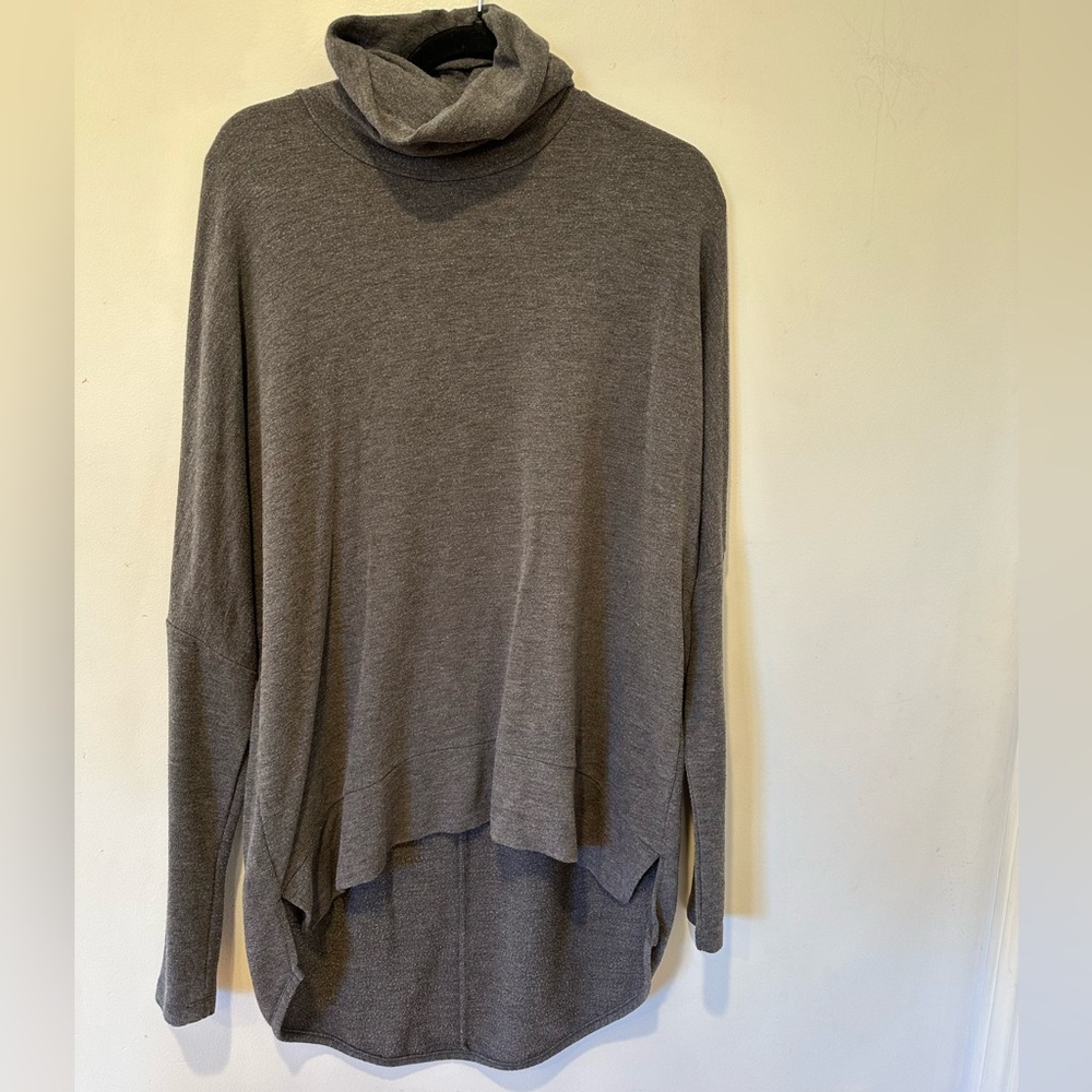 Madison & Berkeley Gray Turtleneck Sweater